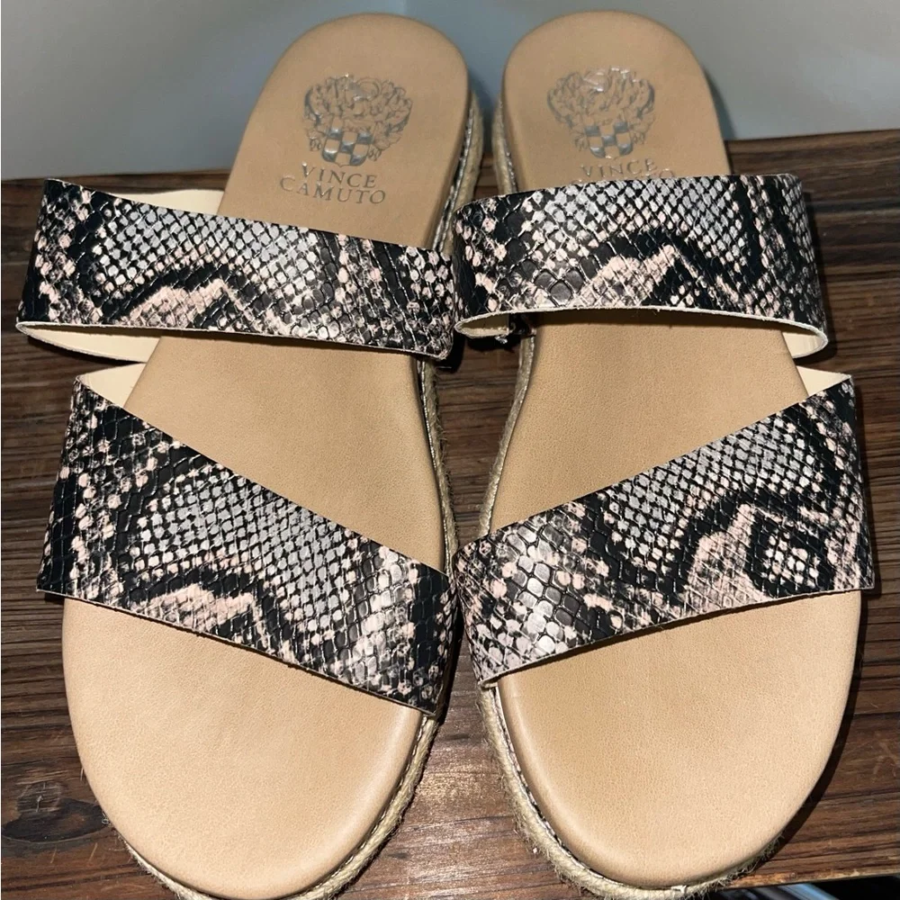 Vince Camuto vince camuto
